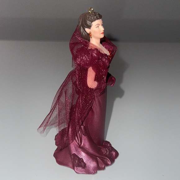 Scarlett O'Hara Hallmark Ornament 1997 - Picture 4 of 7